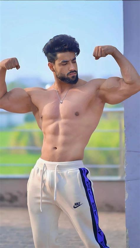 Desi hunks (@desyhunks) • Instagram photos and videos